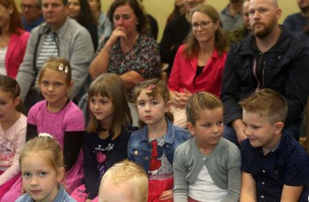 PRVOŠOLČKI BEGUNJE 18 FOTO LJUBO VUKELIČ